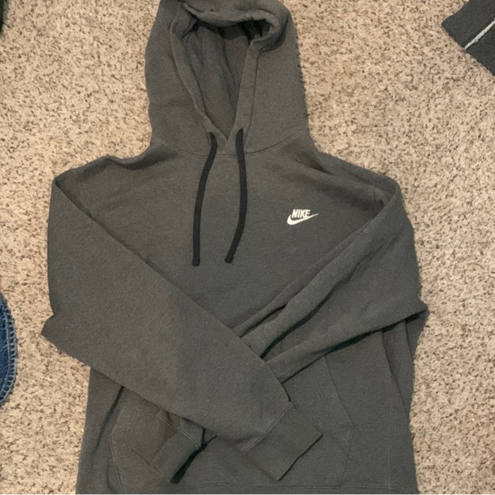 Nike Men's Gray Hoodie